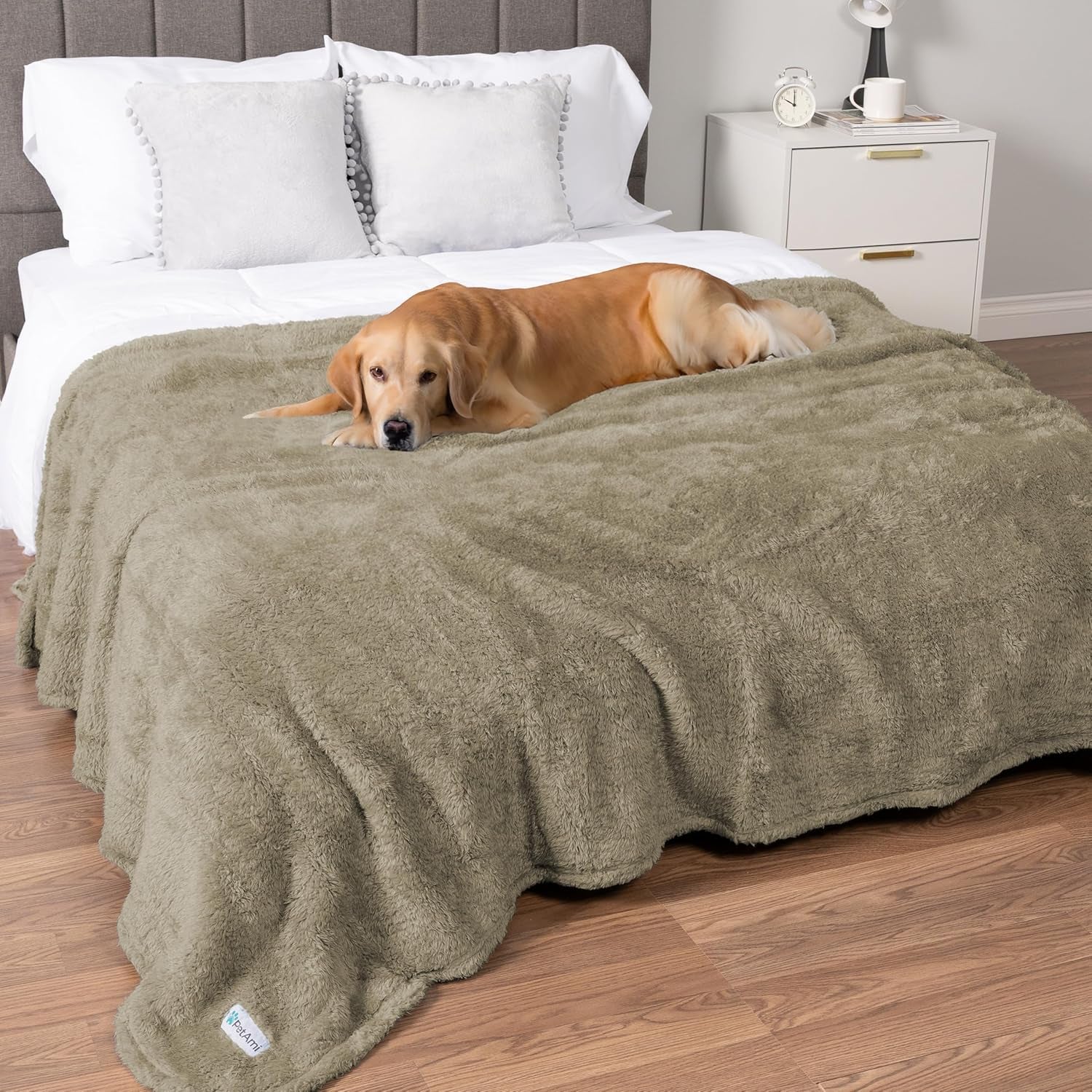 Petami Waterproof Fluffy Dog Blanket for Large Dogs - Soft and Warm Sherpa Throw, Reversible Cat Blanket and Couch Protector, Washable Mat (Taupe Camel, 60x80)